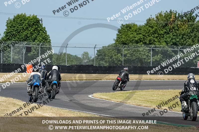 cadwell park;cadwell park photographs;cadwell trackday photographs;enduro digital images;event digital images;eventdigitalimages;peter wileman photography;racing digital images;trackday digital images;trackday photos